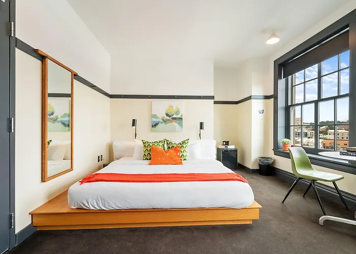 The Maverick By Kasa Hotel 4*