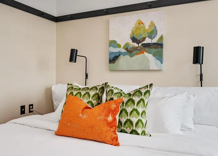 The Maverick By Kasa Hotel