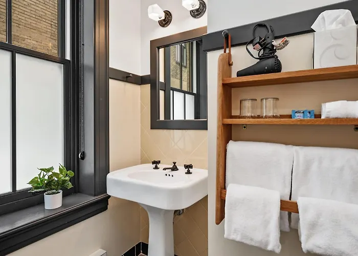 The Maverick By Kasa 4*