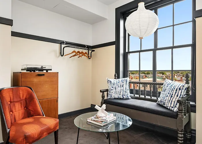 Hotel The Maverick By Kasa