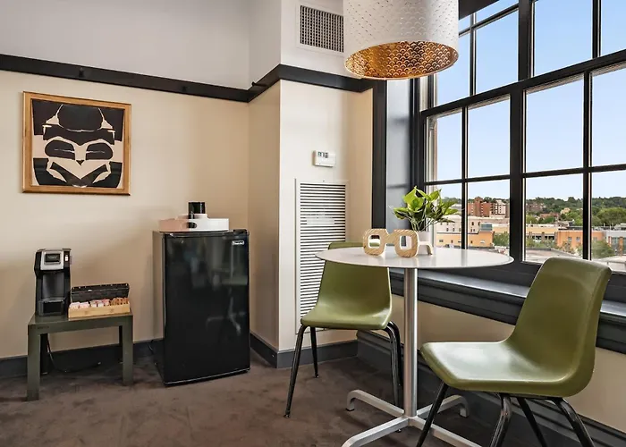 Hotel The Maverick By Kasa